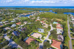 9232 SE Mystic Cove Terrace, Hobe Sound, FL 33455, Sold 08/15/17