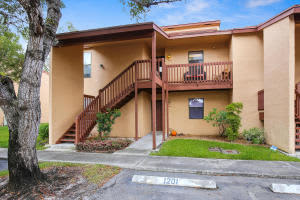 1202 Lakeview Dr E, Royal Palm Beach, FL 33411, Sold 01/09/17