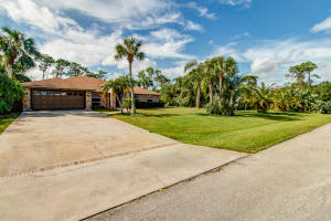 616 Cross Creek Dr, Sebastian, FL 32958, Sold 12/28/16