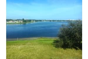 470 Executive Center Dr, West Palm Beach, FL 33401, Sold 02/10/17