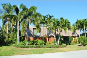 110 Ocean Cove Dr, Jupiter, FL 33477, Sold 03/31/17