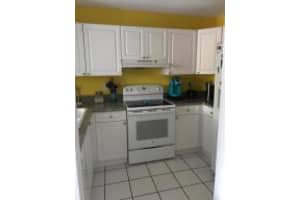 511 Cypress Way W, Palm Springs, FL 33406, Sold 12/23/16