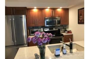 606 Waterside Dr, Hypoluxo, FL 33462, Sold 01/05/17