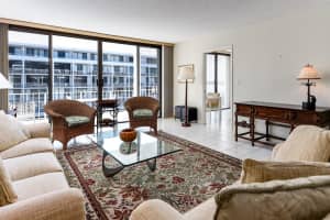 2784 S Ocean Blvd, Palm Beach, FL 33480, Sold 05/01/17