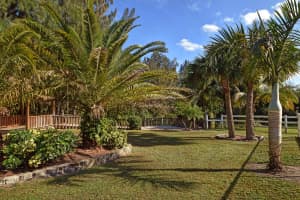 945 SW Rustic Cir, Stuart, FL 34997, Sold 07/17/17