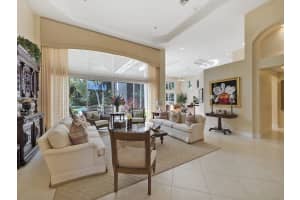 127 St Martin Dr, Palm Beach Gardens, FL 33418, Sold 05/01/17