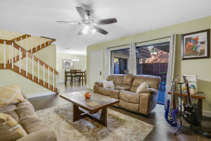 825 Center St, Jupiter, FL 33458, Sold 01/03/17