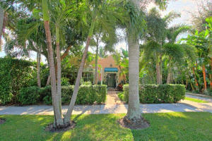 618 Avon Rd, West Palm Beach, FL 33401, Sold 02/03/17