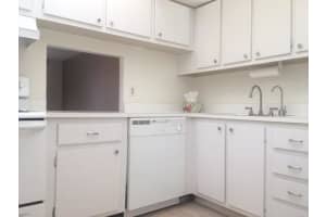 MLS# R10286924, West Palm Beach, Florida 33401