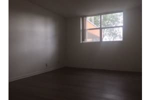 MLS# R10286924, West Palm Beach, Florida 33401