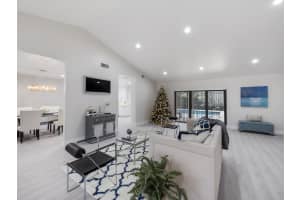 700 SW 18th St, Boca Raton, FL 33486, Sold 06/30/17