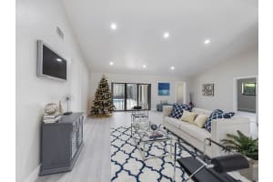 700 SW 18th St, Boca Raton, FL 33486, Sold 06/30/17