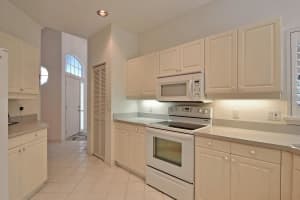 8820 Lakeside Cir, Vero Beach, FL 32963, Sold 04/25/17