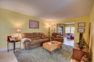 9055 Saddlecreek Dr, Boca Raton, FL 33496, Sold 01/31/17