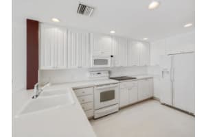 4518 Illicium Dr, Palm Beach Gardens, FL 33418, Sold 01/13/17