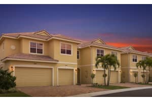 692 SW Glen Crest Way, Stuart, FL 34997, Sold 08/02/17