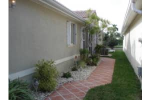 8597 Binghamton Ave, Boynton Beach, FL 33436, Sold 01/20/17