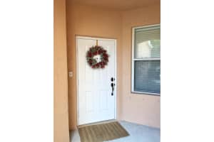 270 E Coral Trace Cir, Delray Beach, FL 33445, Sold 04/28/17