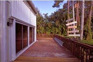 825 SW Rustic Cir, Stuart, FL 34997, Sold 02/27/17