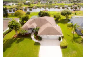 2602 SW River Shore Dr, Port St. Lucie, FL 34984, Sold 01/23/17