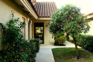 2845 Eagle Ln, West Palm Beach, FL 33409, Sold 02/24/17