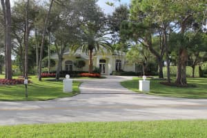 8279 Steeplechase Drive, Palm Beach Gardens