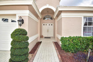 8571 Windfall Dr, Boynton Beach, FL 33472, Sold 02/15/17