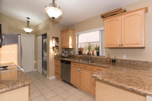 8571 Windfall Dr, Boynton Beach, FL 33472, Sold 02/15/17