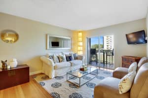 1527 S Flagler Dr #211f, West Palm Beach, FL 33401, Sold 06/26/17