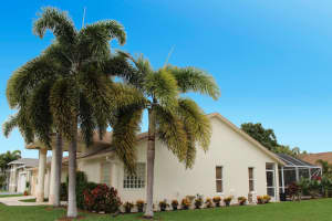 1608 Doral Dr, Greenacres, FL 33413, Sold 01/27/17