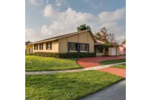321 SE 4th St, Dania Beach, FL 33004, Sold 04/17/17