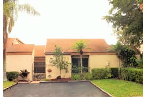 5209 Nutmeg Dr, Palm Beach Gardens, FL 33418, Sold 03/23/17