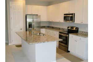 668 SW Glen Crest Way, Stuart, FL 34997, Sold 06/22/17