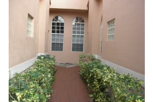 8595 Jade Dr, Tamarac, FL 33321, Sold 04/12/17