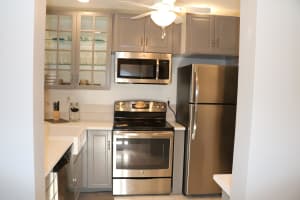 300 Waterway Dr S, Lantana, FL 33462, Sold 01/31/17