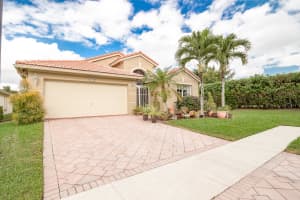 5843 Royal Isles Blvd, Boynton Beach, FL 33437, Sold 05/23/17