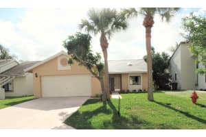 5848 Strawberry Lakes Cir, Lake Worth, FL 33463, Sold 05/12/17