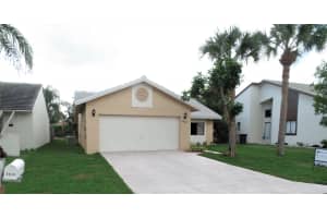 5848 Strawberry Lakes Cir, Lake Worth, FL 33463, Sold 05/12/17