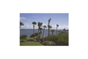 9612 Riverside Dr, Sebastian, FL 32958, Sold 05/01/17