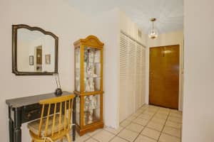 500 SE 2nd Ave, Deerfield Beach, FL 33441, Sold 11/09/17