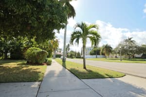 8000 S Flagler Dr, West Palm Beach, FL 33405, Sold 07/14/17