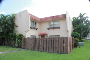 6284 Seven Springs Blvd, Greenacres, FL 33463, Sold 01/31/17