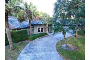 18274 SE Ridgeview Dr, Tequesta, FL 33469, Sold 06/16/17