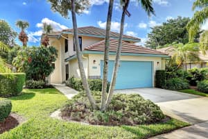 227 Sherwood Forest Dr, Delray Beach, FL 33445, Sold 05/04/17