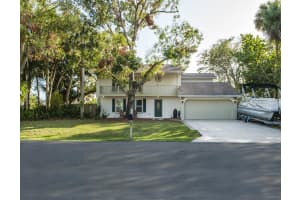 171 12th Pl SE, Vero Beach, FL 32962, Sold 04/25/17