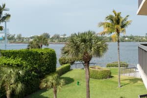 2778 S Ocean Blvd #303s, Palm Beach, FL 33480, Sold 08/28/17