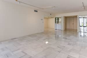 2778 S Ocean Blvd #303s, Palm Beach, FL 33480, Sold 08/28/17