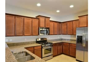 4400 10th St SW, Vero Beach, FL 32968, Sold 06/21/17
