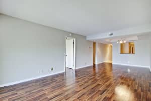 5884 Morningstar Cir APT 204, Delray Beach, FL 33484, Sold 01/27/17