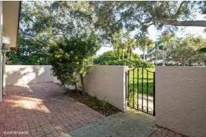 6130 SE Martinique Dr, Stuart, FL 34997, Sold 01/20/17